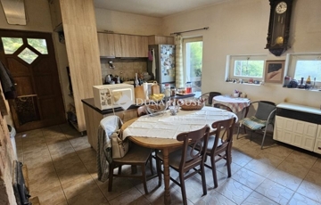 Eladó családi ház