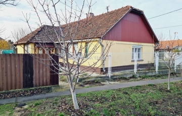 Eladó családi ház