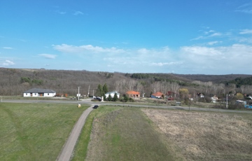 Eladó telek/földterület