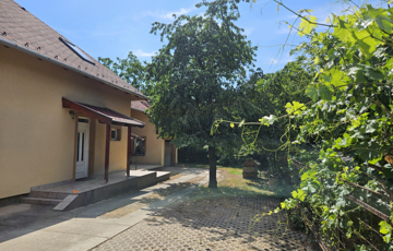 Eladó családi ház