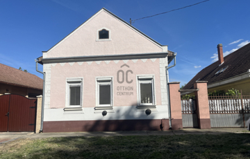 Eladó családi ház