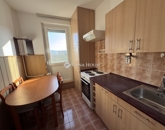 Eladó lakás Komló 19 500 000 Ft