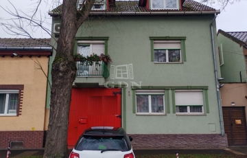 Eladó családi ház