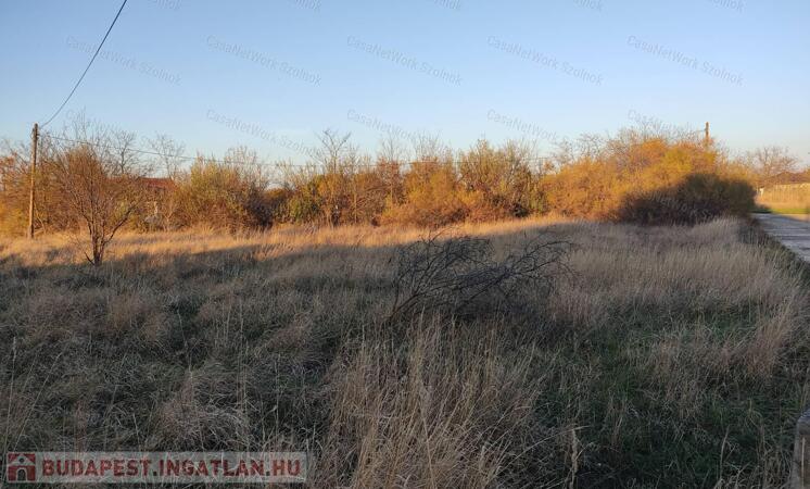 Eladó építési telek, Tápiószele                                 