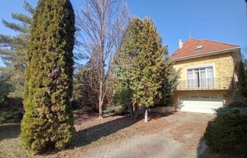 Eladó családi ház