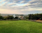 Eladó családi ház Pécs 349 000 000 Ft