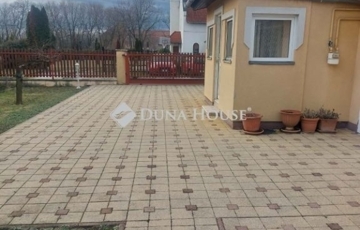 Eladó családi ház