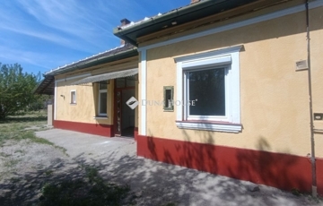 Eladó családi ház