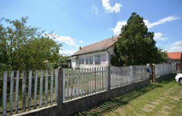 Eladó családi ház