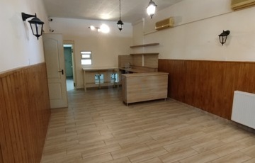 Eladó iroda/üzlethelyiség