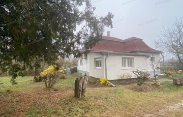 Eladó családi ház