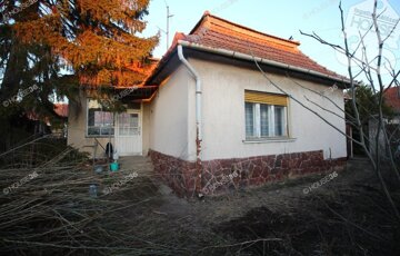 Eladó családi ház