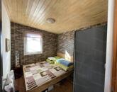 Panorámás telek mobil házzal