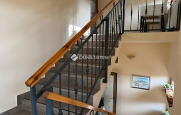 Eladó lakás