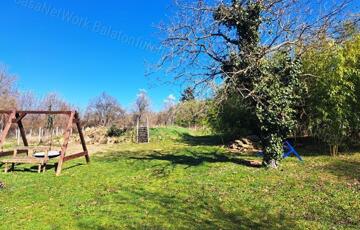 Eladó telek/földterület