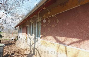 Eladó családi ház