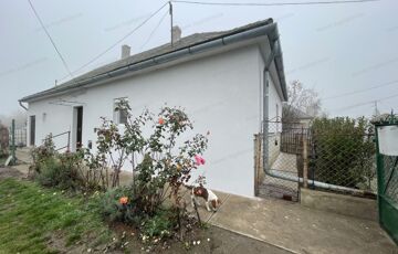 Eladó családi ház