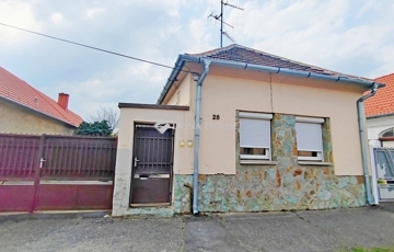 Eladó családi ház