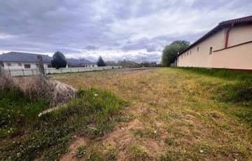 Eladó telek/földterület