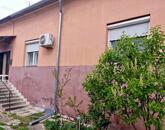 ELADÓ BÚTOROZOTT TÉGLALAKÁS DEVECSER KÖZPONTJÁBAN