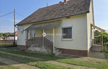 Eladó családi ház