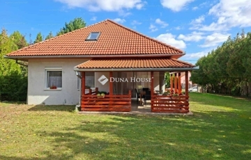 Eladó családi ház