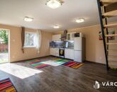 Eladó családi ház Velence 79 900 000 Ft