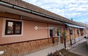 Eladó családi ház