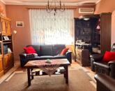 Családi ház 2 otthonnak, népszerű helyen