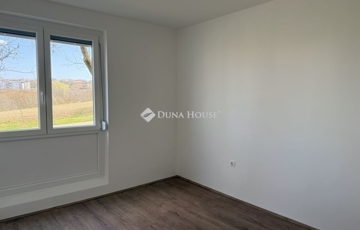 Eladó lakás