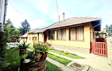 Eladó családi ház