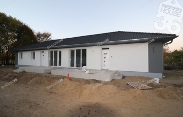 Eladó családi ház