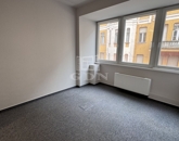 Kiadó iroda/üzlethelyiség Szeged 2 445 Euro