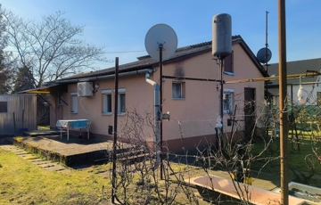 Eladó családi ház