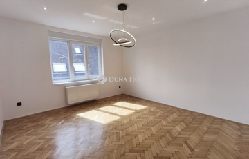Eladó lakás