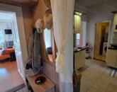 69m2-es, 3 szobás polgári téglalakás remek udvari lehetőségekkel