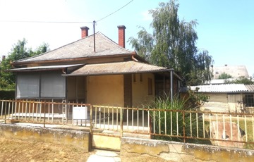 Eladó családi ház