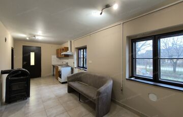 Kiadó családi ház