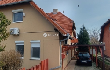 Eladó családi ház
