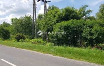 Eladó telek/földterület