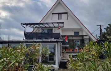 Eladó családi ház