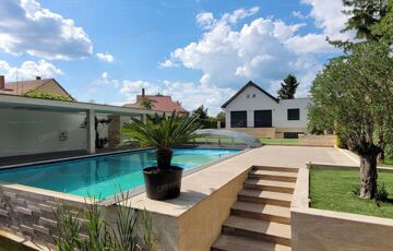 Eladó családi ház