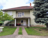 Eladó családi ház Debrecen 199 000 000 Ft