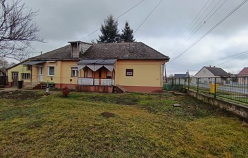 Eladó családi ház
