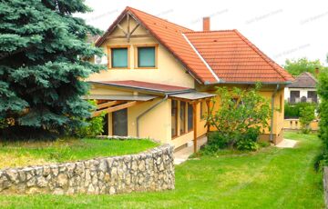 Eladó családi ház