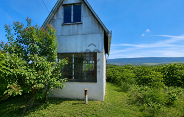 Eladó telek/földterület