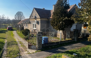 Eladó családi ház