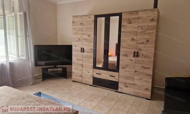 Jászszentandráson 1900 nm-es telken, 88 nm-es tanya eladó!                                 