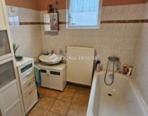 Eladó családi ház Pécs 64 990 000 Ft