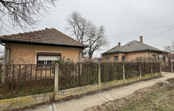 Eladó családi ház